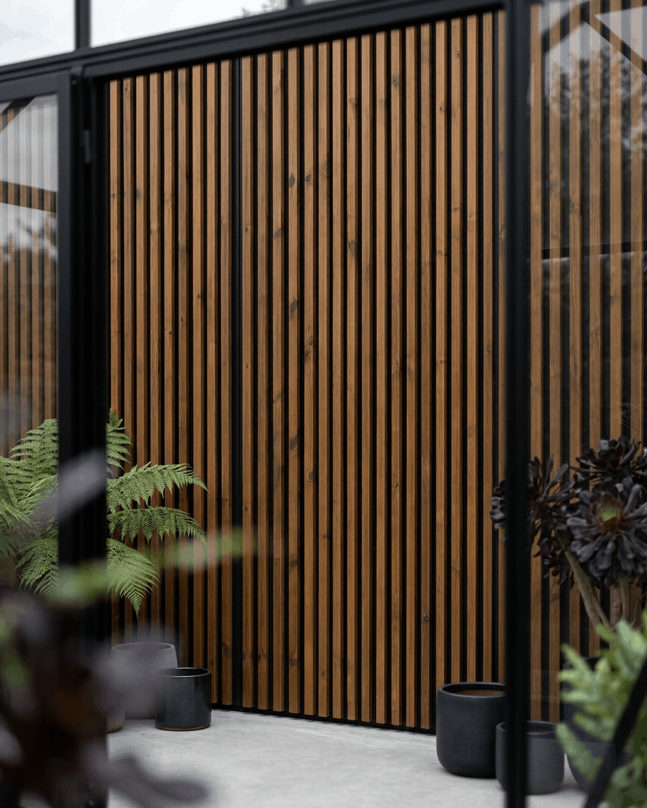 Aluwood | Udendørs Panel / Thermowood, Oiled Brown, 240 x 45,1 cm